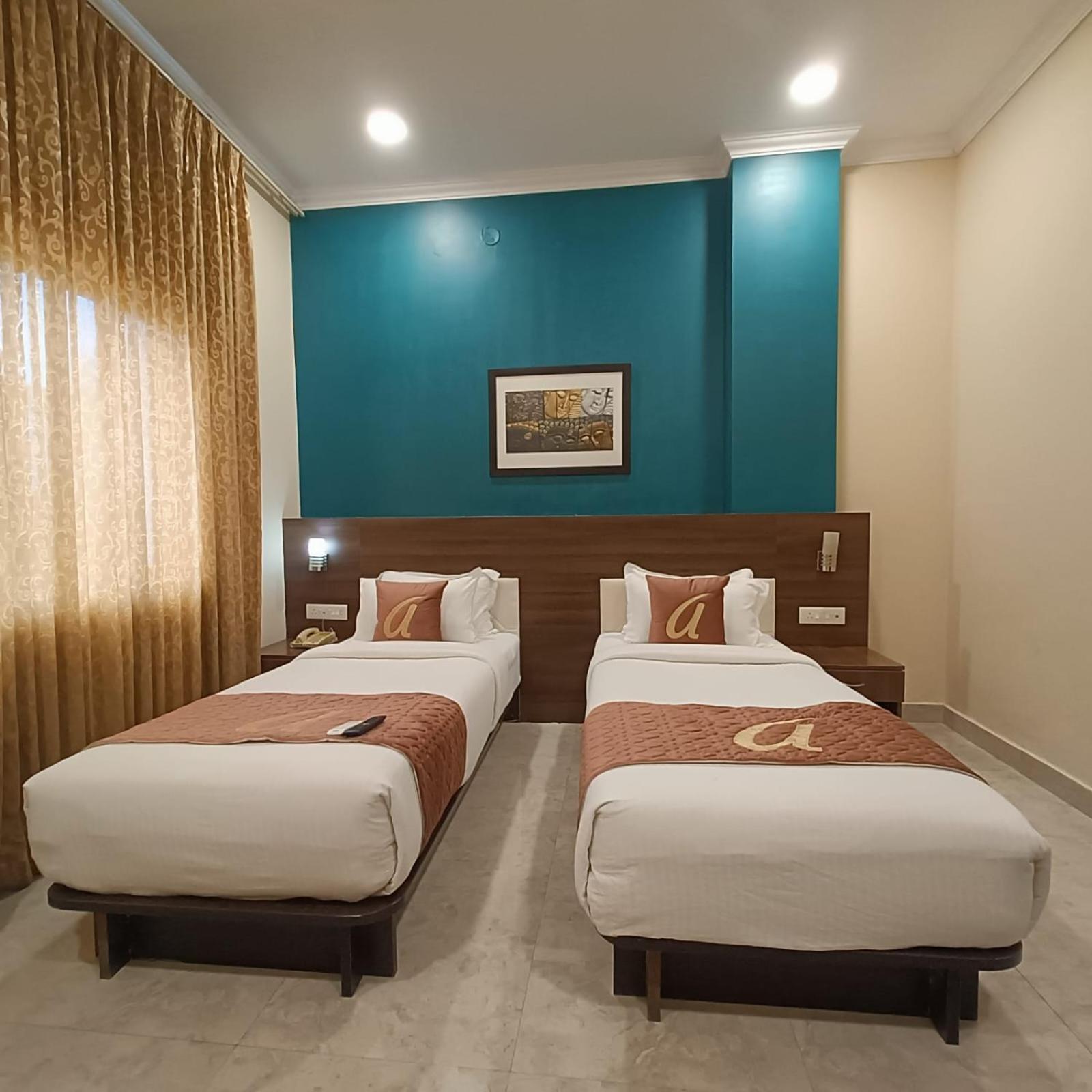 Astra Hotels & Suites Whitefield Near To Nallurahalli Metro Station And Ktpo Bangalore Exterior photo